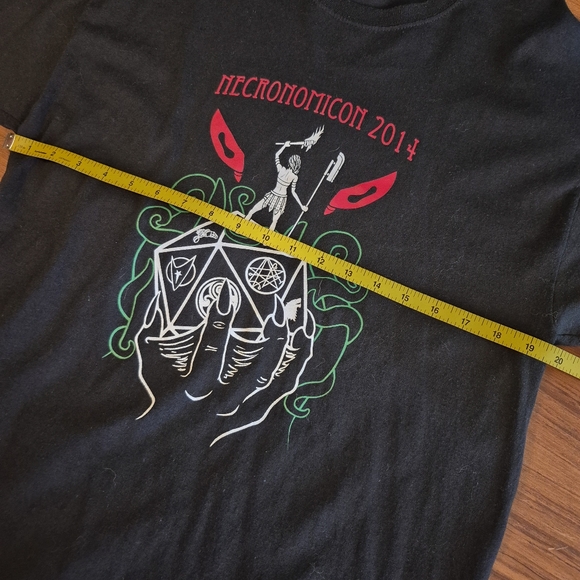 Necronomicon Graphic Tee  L - Picture 8 of 8